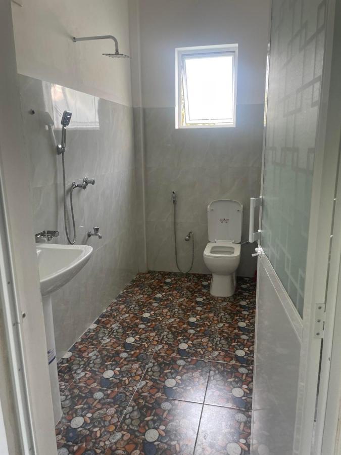 Why Not Backpackers Hostel Mirissa Buitenkant foto