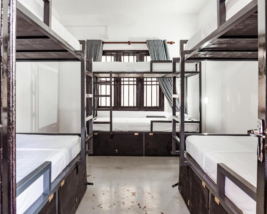 Why Not Backpackers Hostel Mirissa Buitenkant foto