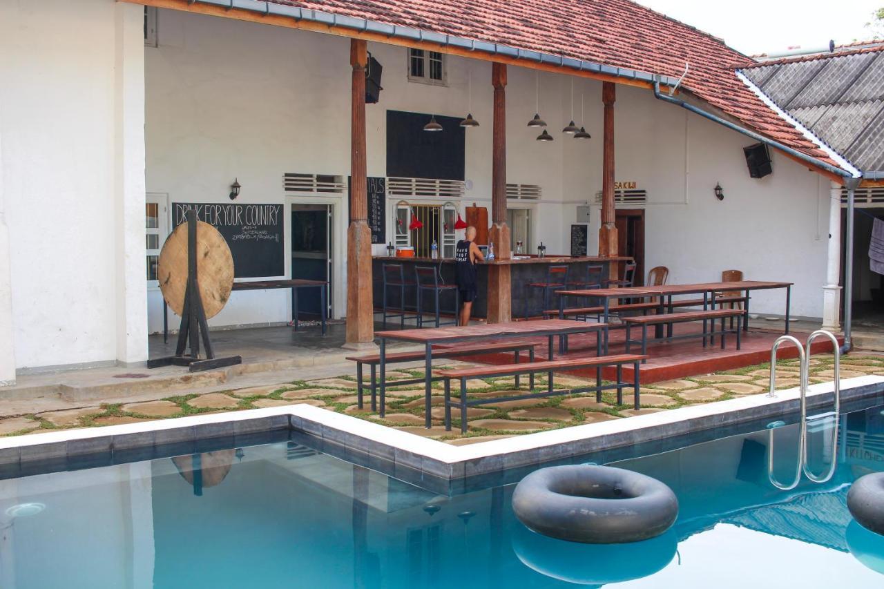 Why Not Backpackers Hostel Mirissa Buitenkant foto