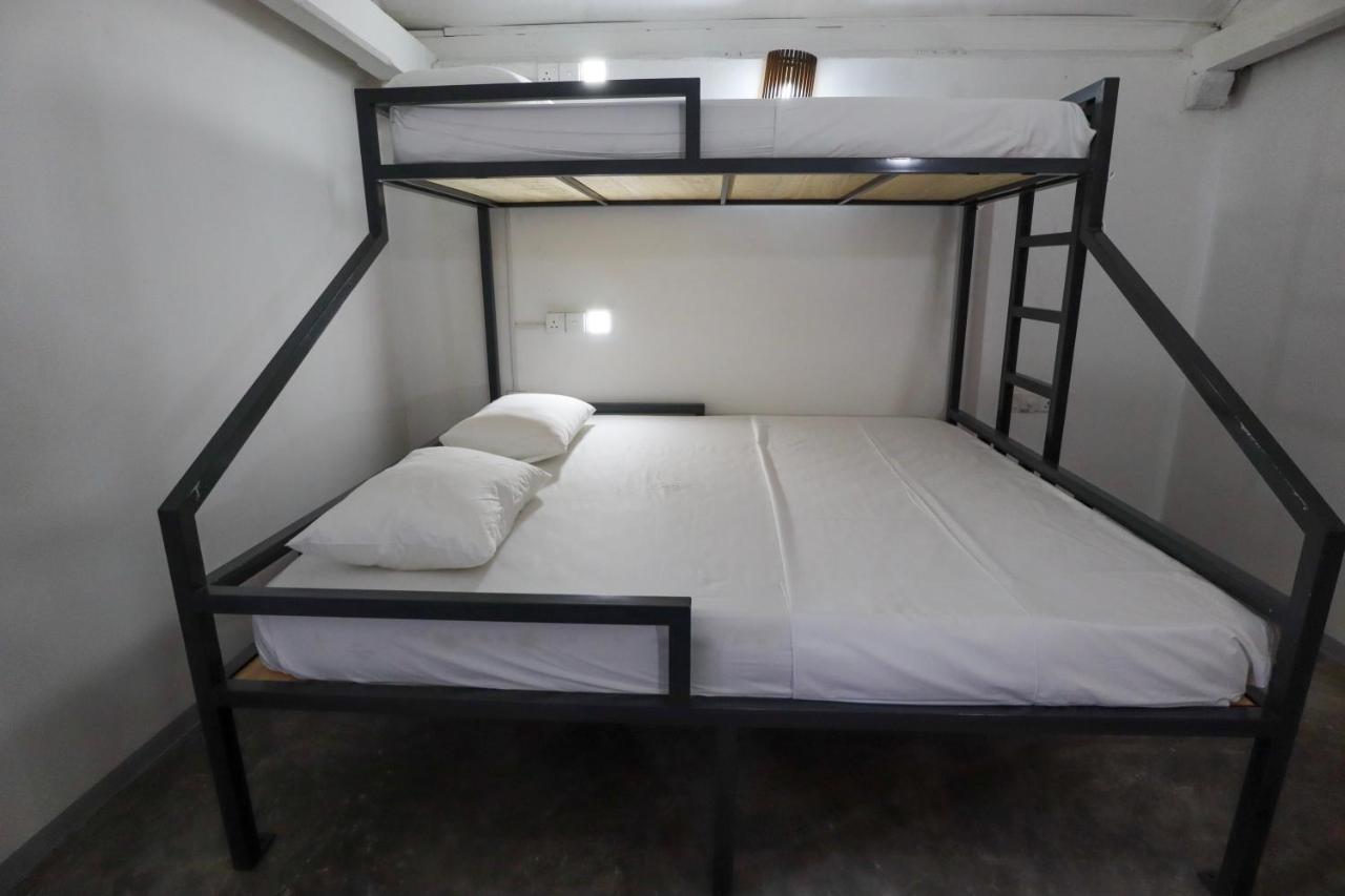 Why Not Backpackers Hostel Mirissa Buitenkant foto